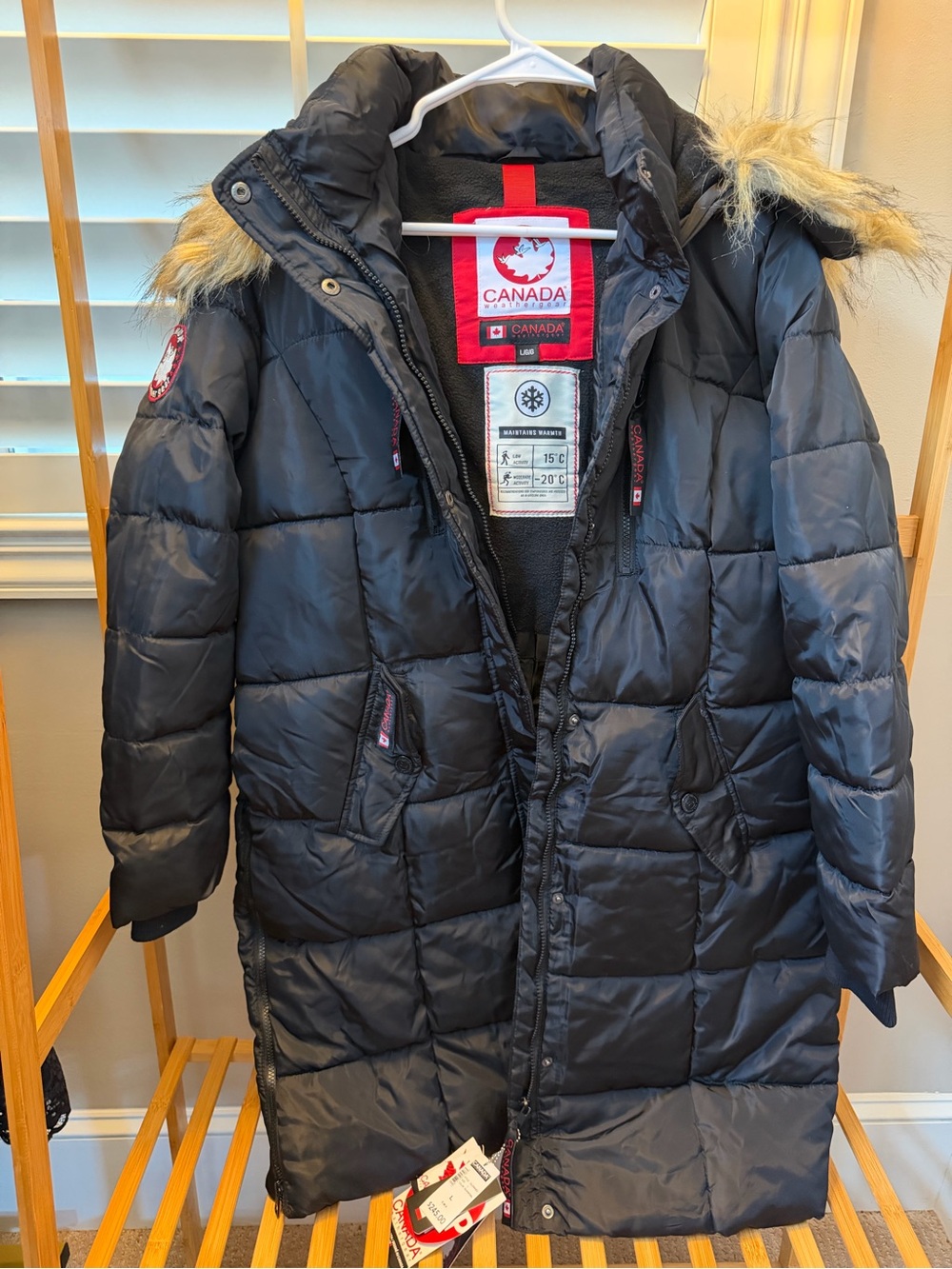 CANADA NWT Weathergear Woman’s Long Puffer Coat with faux fur hood Black